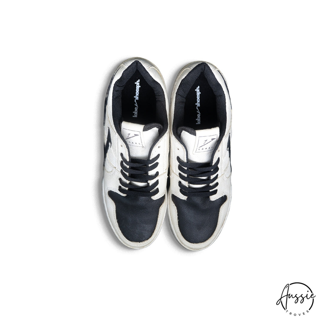 Mono Sneakers