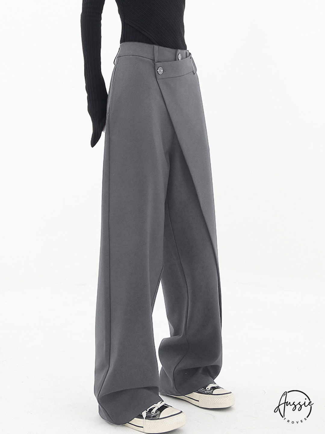 Urban Chic - Asymmetrical Baggy Pants