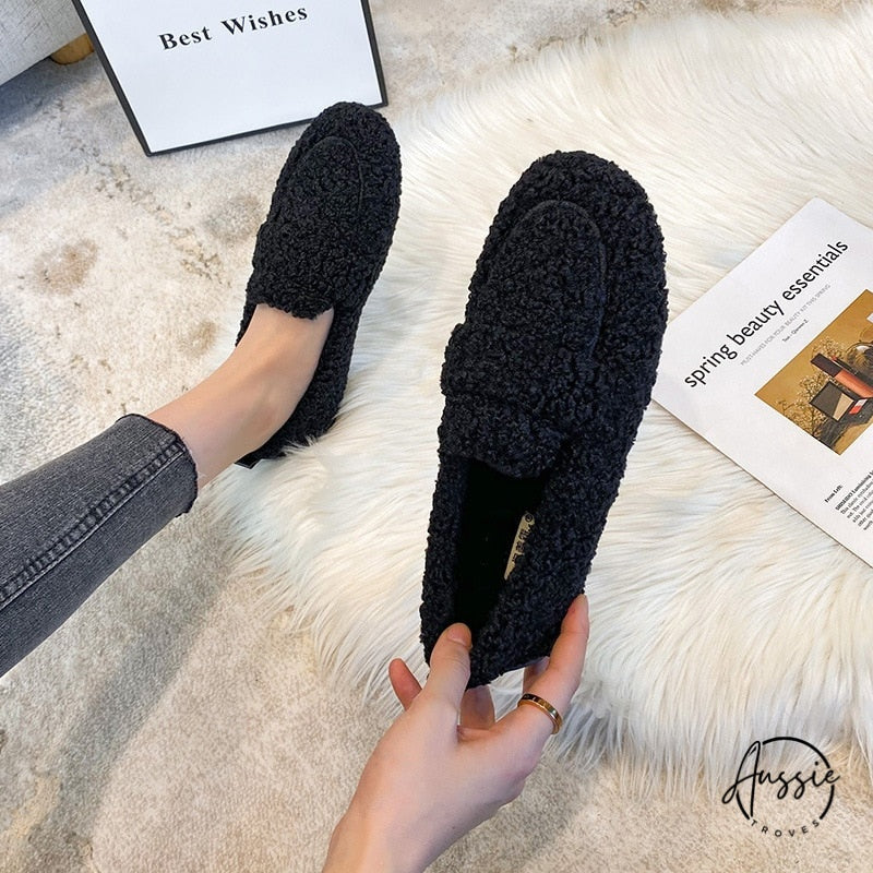 SnuggleStep | Plush House Slippers